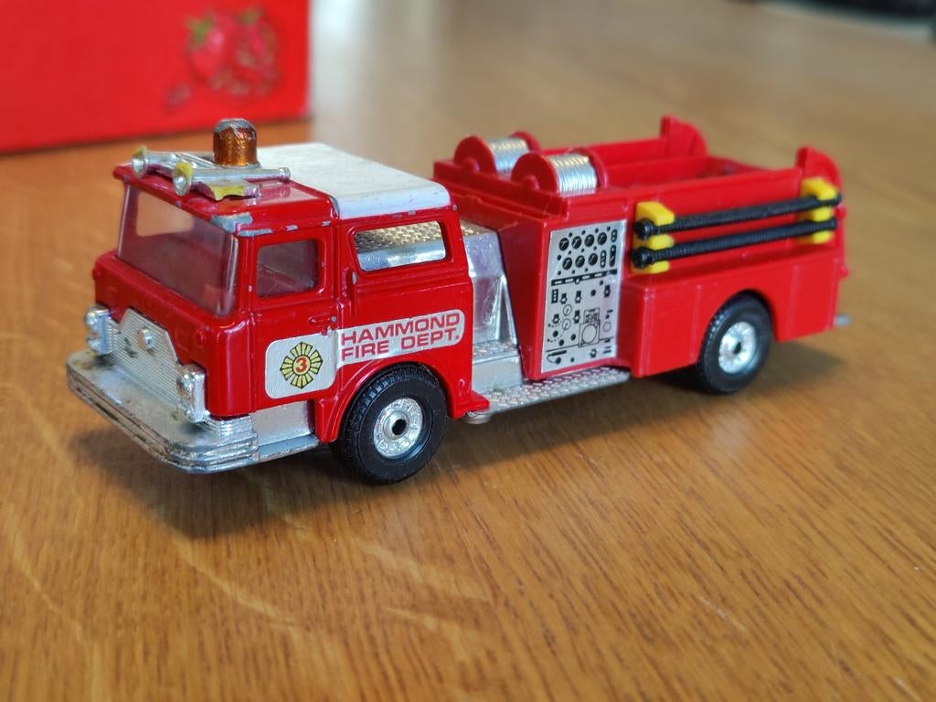 Corgi Mack Fire Pumper Brandweer, Ophalen of Verzenden, Bus of Vrachtwagen
