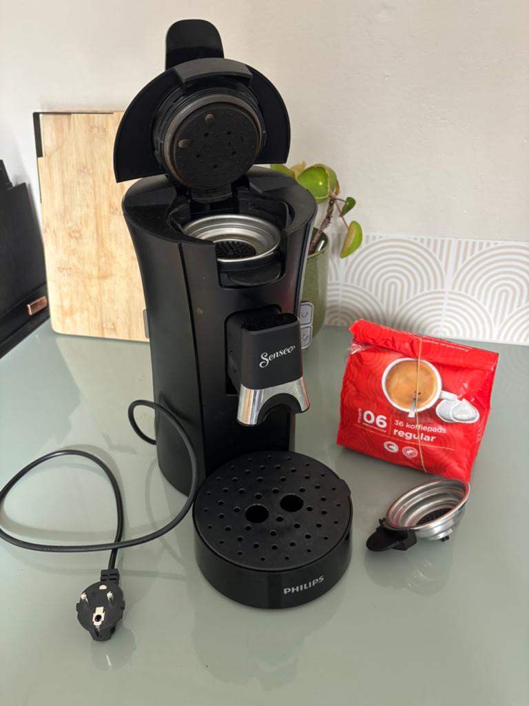 Philips Senseo Select koffiezetapparaat met zak koffiepads, Ophalen of Verzenden, Zo goed als nieuw, Koffiemachine