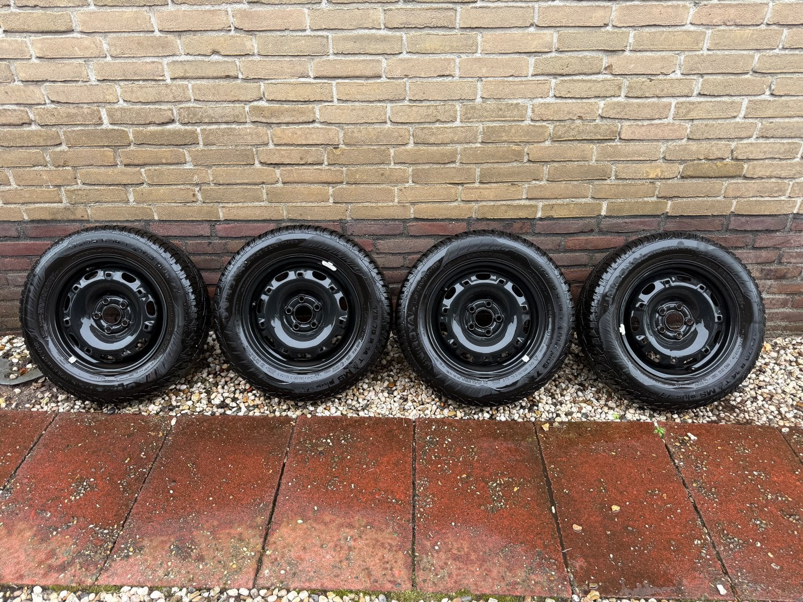 Winterbanden met stalen velgen., Auto-onderdelen, Ophalen, 14 inch, Gebruikt, 175 mm