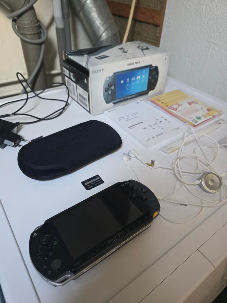​Sony PSP-1000 Console – Value Pack + 15 Games!, Ophalen, Zo goed als nieuw