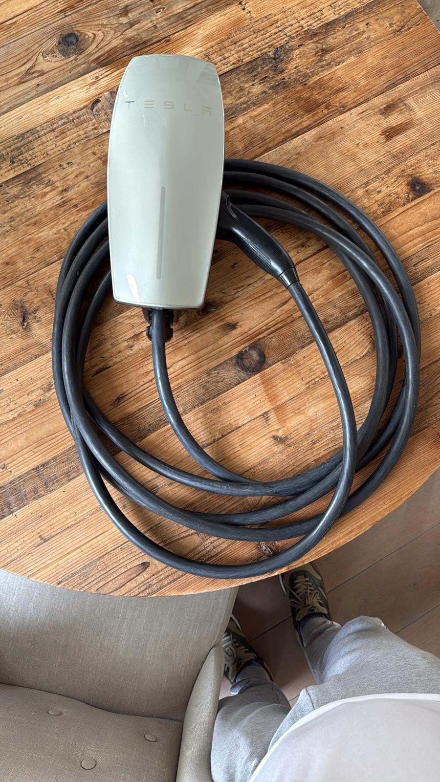Tesla wall connector / lader gen2 7,3 mtr kabel incl muurbeu, Ophalen of Verzenden, Laadkabel