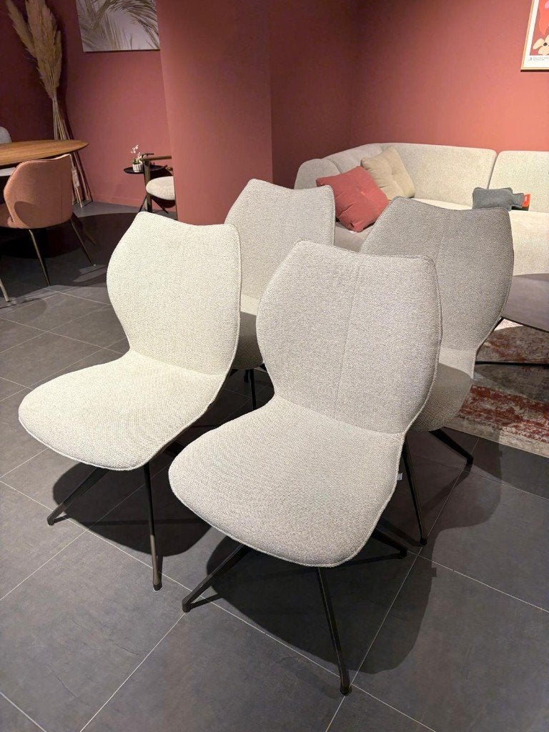 Bree's New World Kiq eetkamerstoel - set van 4, Ophalen, Zo goed als nieuw, Grijs, Stof
