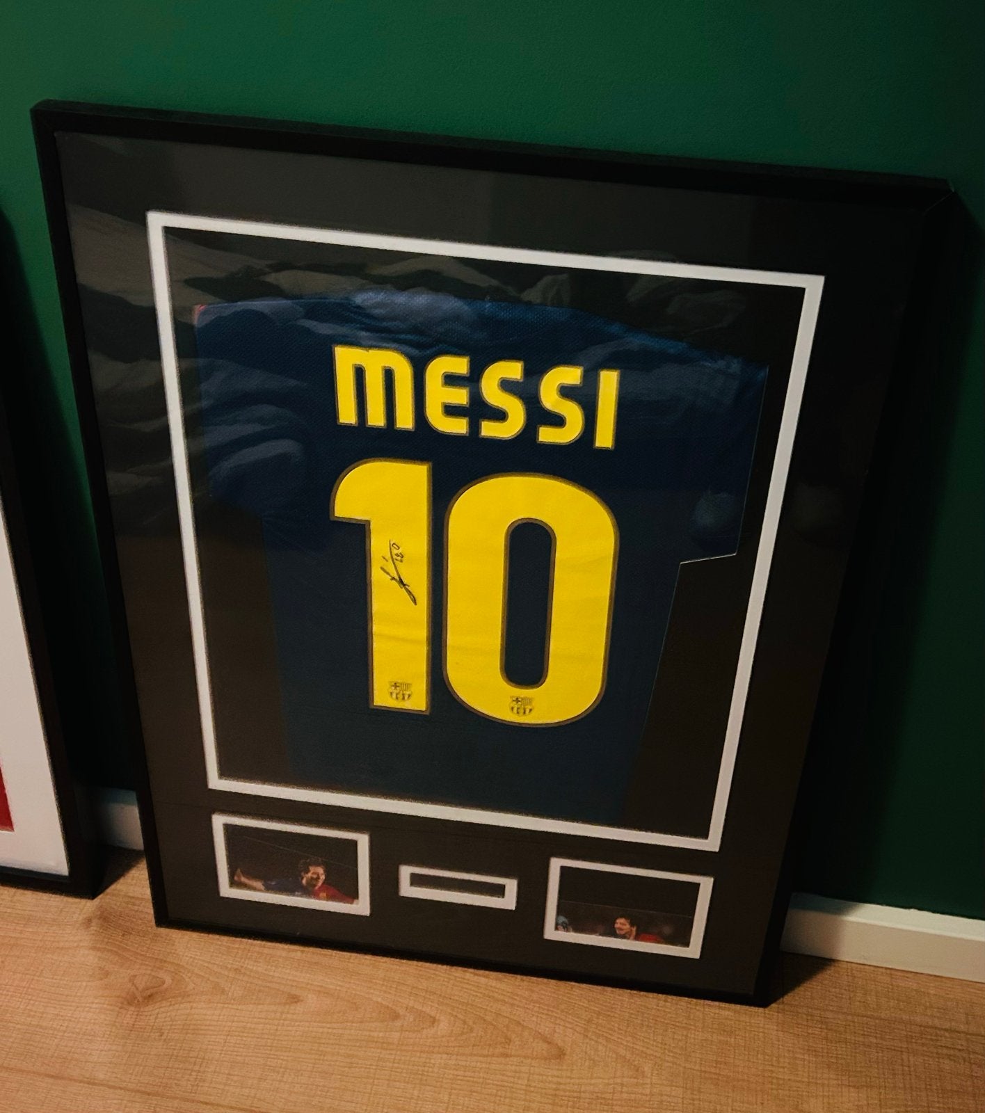 Gesigneerd Messi Barcelona shirt met fotobewijs en lijst, Ophalen of Verzenden, Zo goed als nieuw, Buitenlandse clubs, Shirt