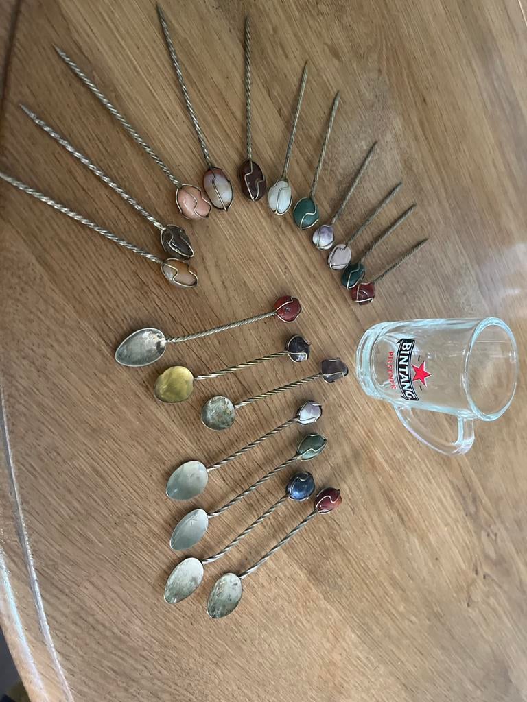 Vintage  18 decoratieve lepel/prikkertjes met half edelsteen, Ophalen of Verzenden