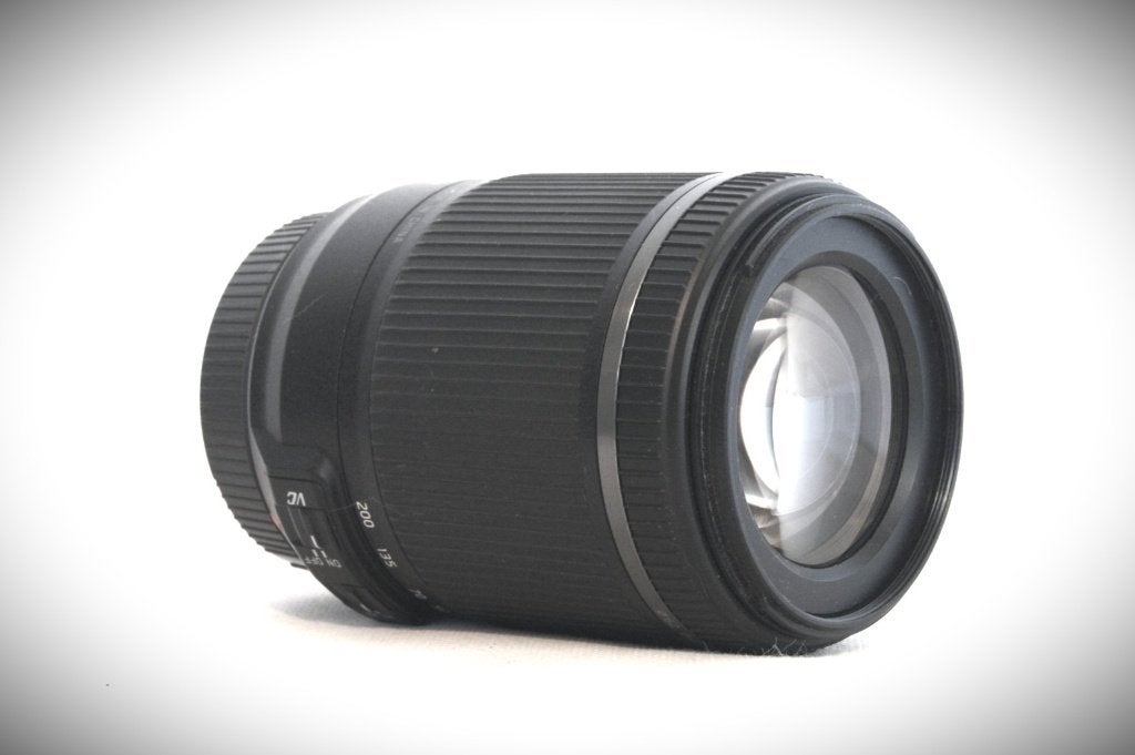 Canon (tamron) 18 200 VC gestabiliseerde lens, Audio, Tv en Foto, Fotografie | Lenzen en Objectieven, Zo goed als nieuw, Telelens