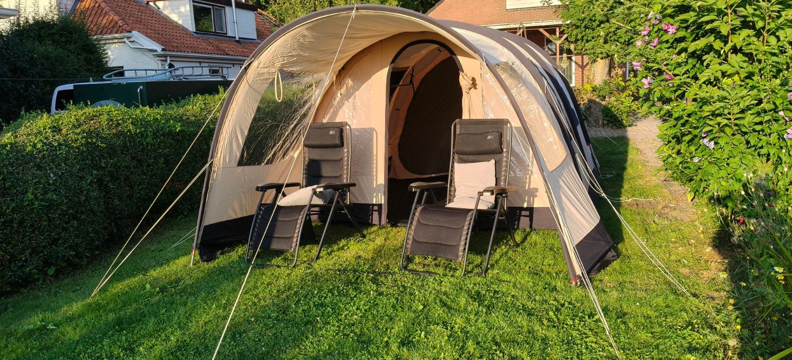 Obelink Familia 4 tunneltent, Ophalen, Gebruikt, Tot en met 4