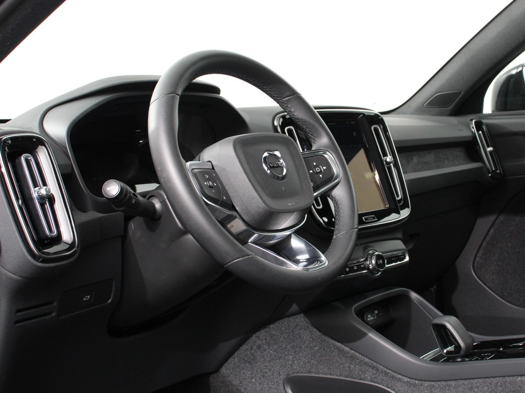 Volvo C40 Single Motor Plus 69 kWh Panoramadak Navigatie Cam, Automaat, Automatische klimaatregeling, Gebruikt, 90 €/maand