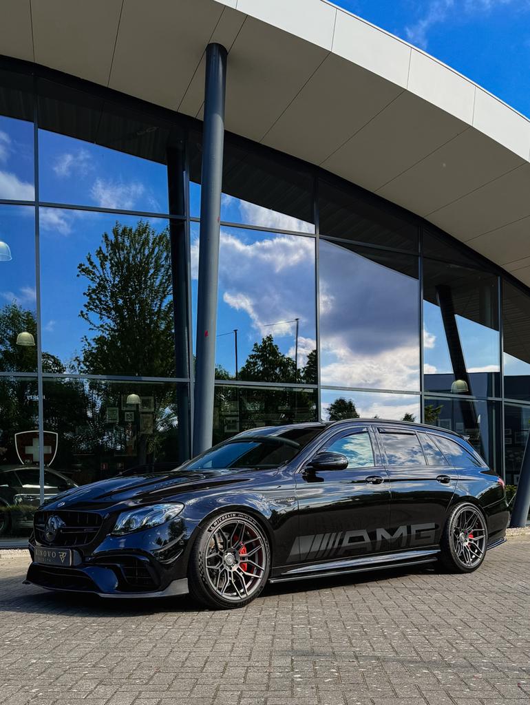 Mercedes-Benz E-Klasse E63s AMG Estate, Auto's, Automaat, 138 €/maand, Parkeerassistent, Zwart