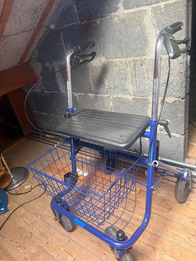 Rollator, Diversen, Ophalen, Opvouwbaar, Zo goed als nieuw