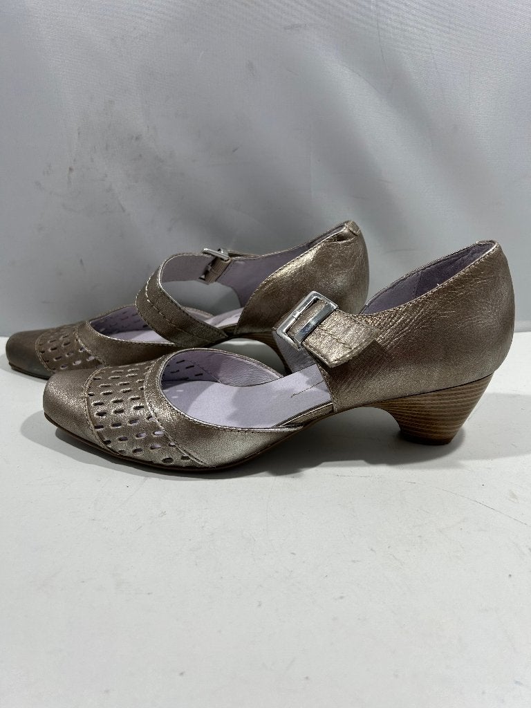 Carmens, maat 38. Lieftallige zilverkleurige zomerschoenen, Kleding | Dames, Overige kleuren, Verzenden, Sandalen of Muiltjes