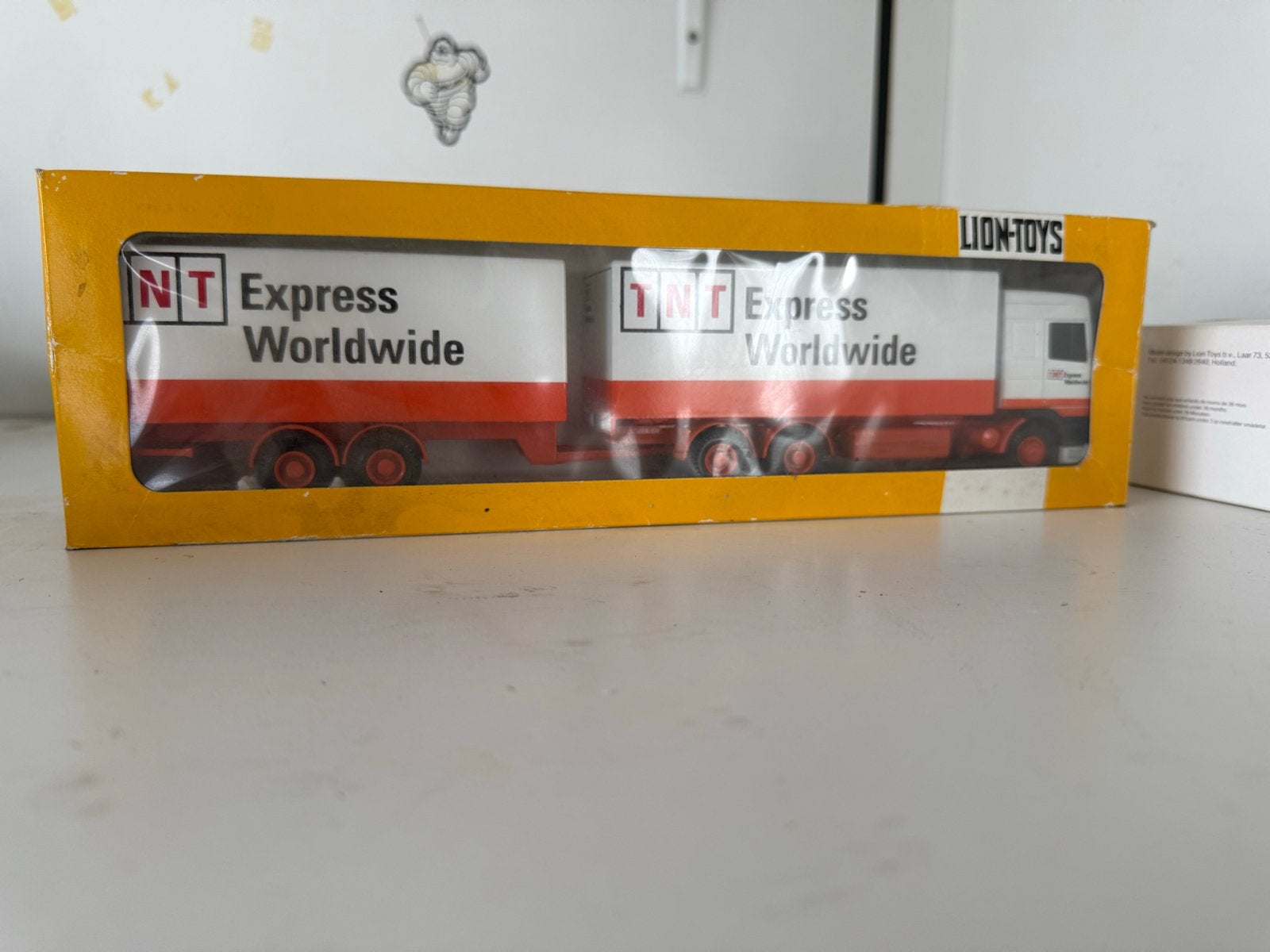 Lion Toys DAF TNT Express Worldwide vrachtwagen, Verzenden, Zo goed als nieuw, Bus of Vrachtwagen