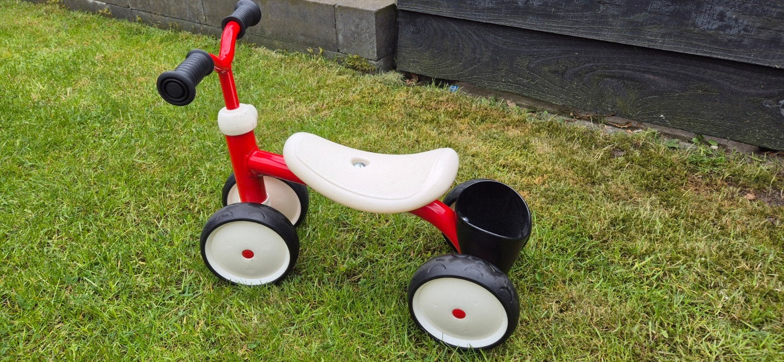 Rode loopfiets vierwieler, Ophalen of Verzenden, Zo goed als nieuw