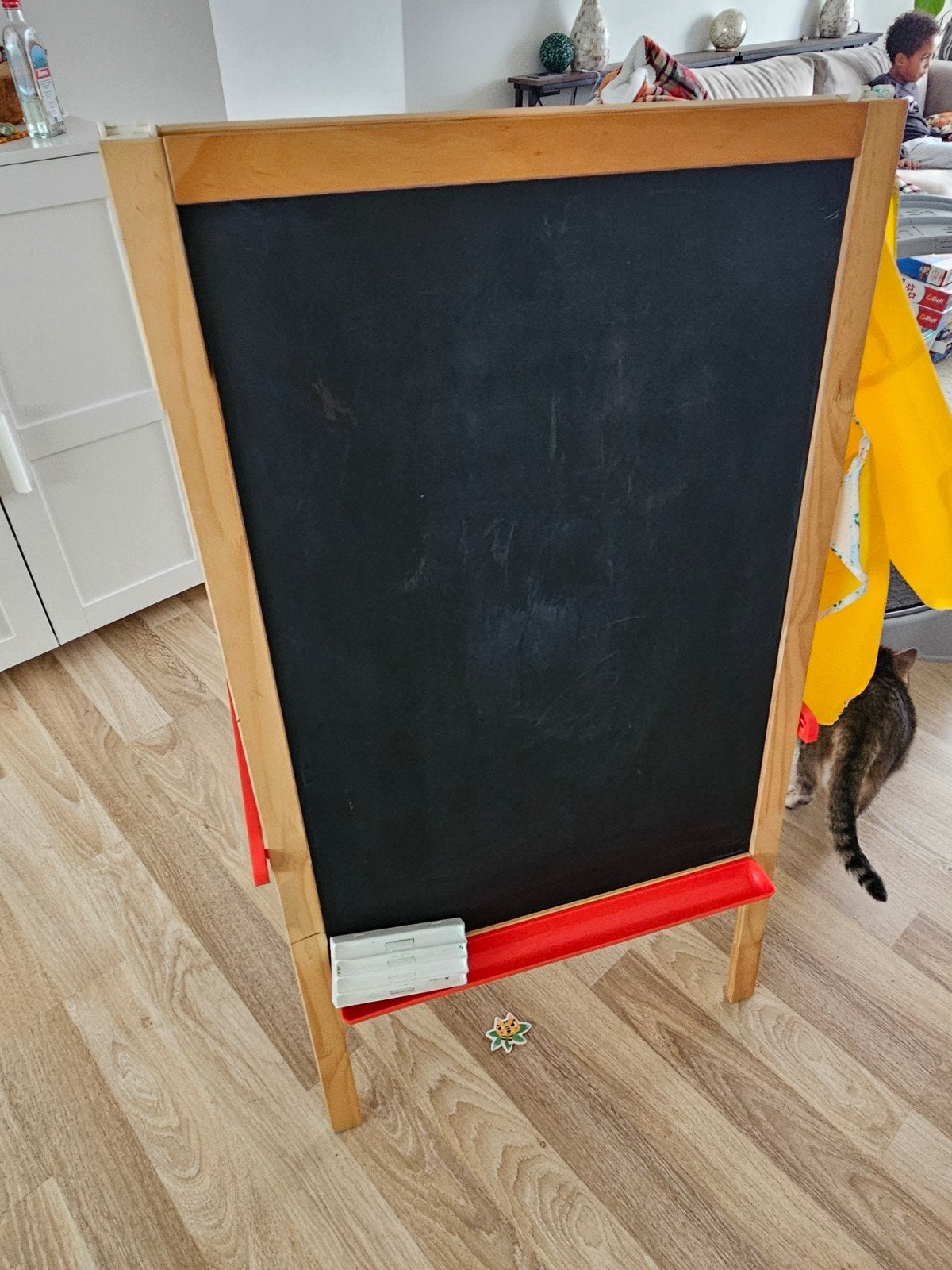 Ikea MÅLA Tekenbord met beschermschort voor kinderen, Ophalen, Gebruikt, Knutselen