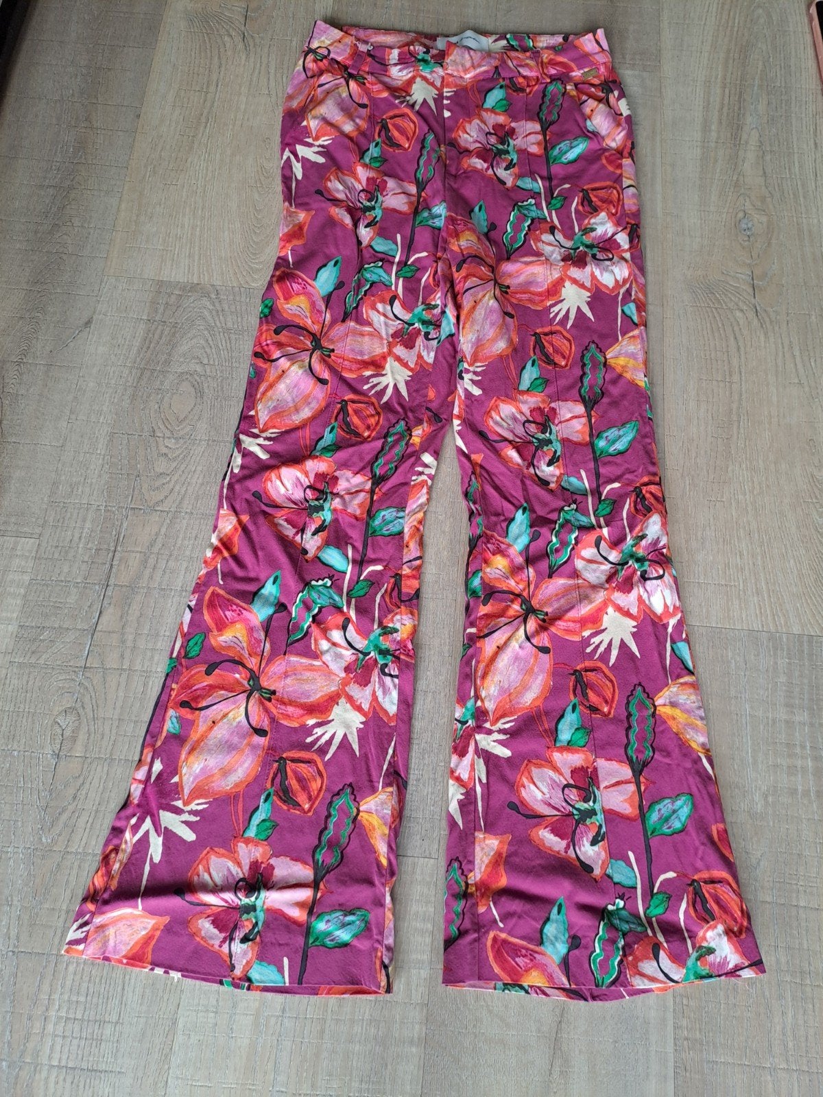 POM Amsterdam flared broek met bloemenprint, POM Amsterdam, Paars, Ophalen of Verzenden, Zo goed als nieuw