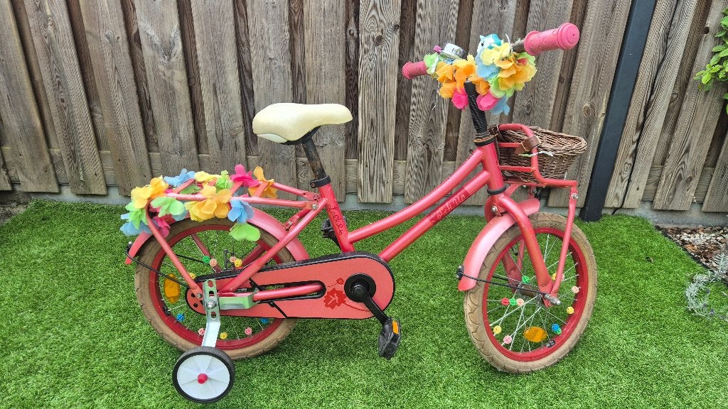 Loeki Pick up 16 inch kinderfiets, Fietsen en Brommers, Fietsen | Kinderfietsjes, Ophalen, Terugtraprem, Zijwieltjes, Loekie
