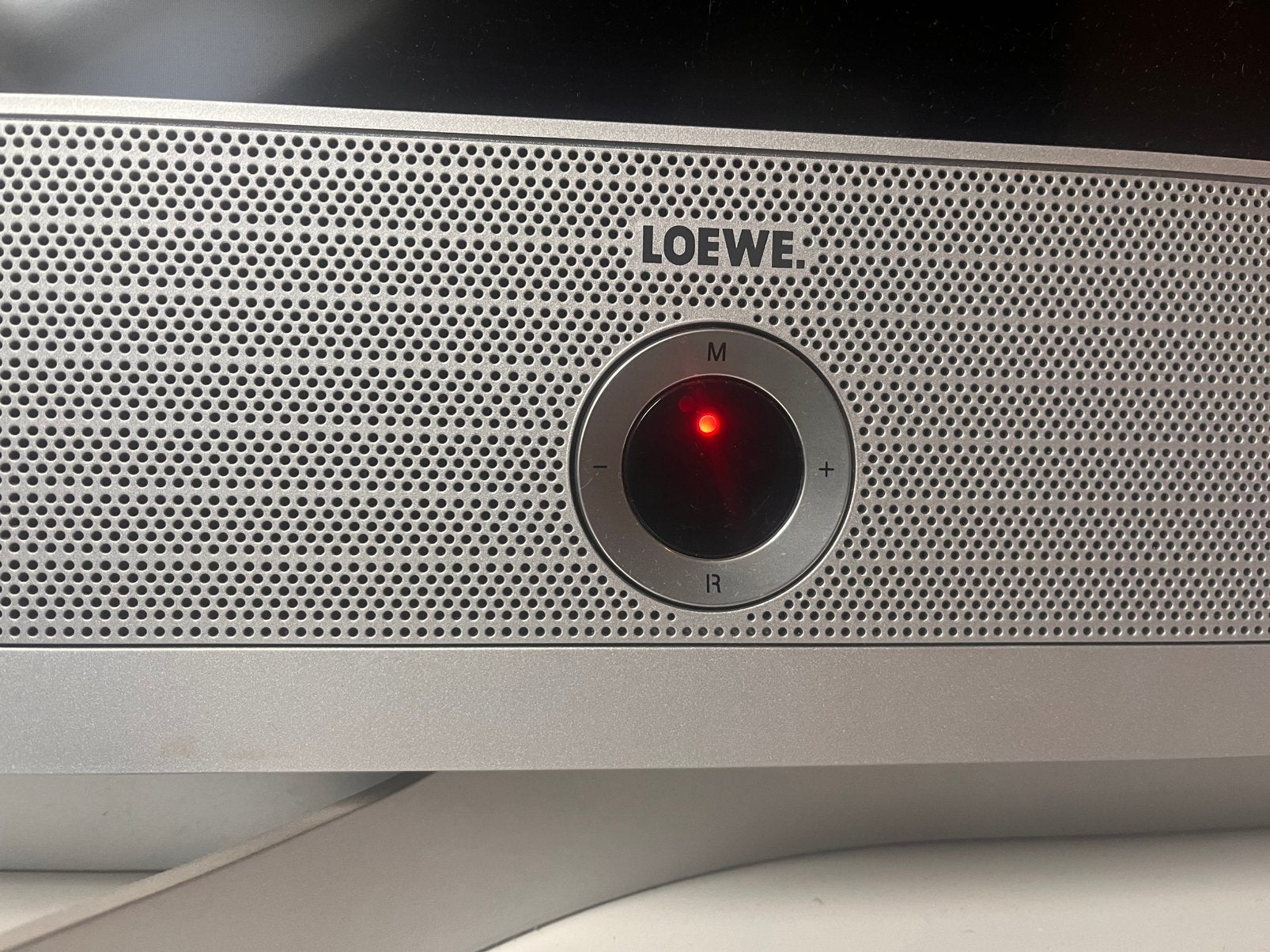 Loewe Connect 32 Media L2710 + 2x Individual Sound L1 H85252, Ophalen, Zo goed als nieuw