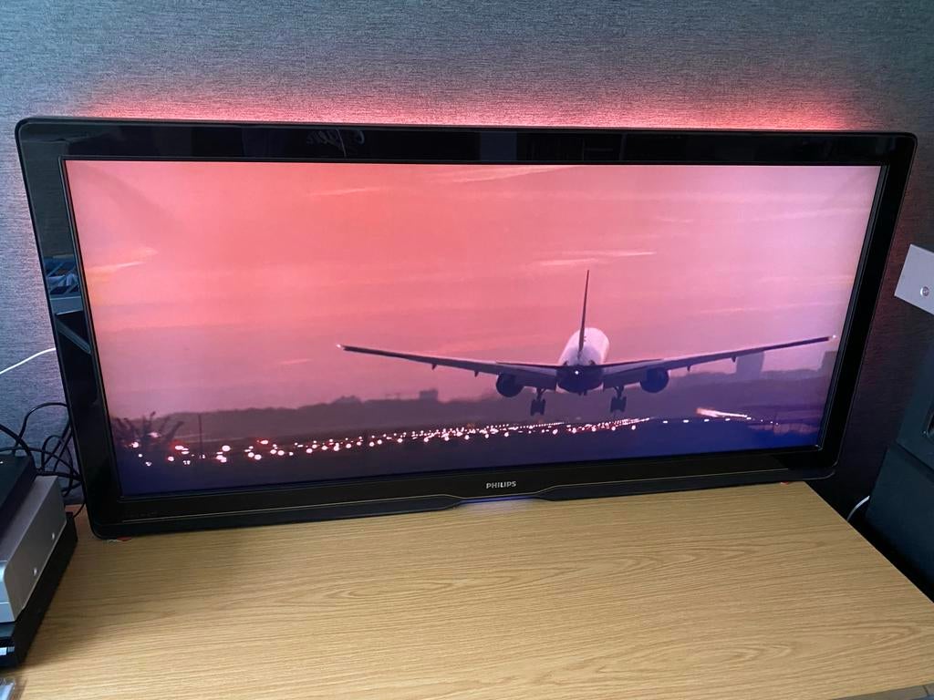 21:9 Philips 56PFL9954 Ambilight LCD TV - 142 cm, Philips, Gebruikt, LCD, Ophalen of Verzenden