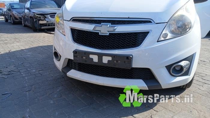 Voorbumper van een Chevrolet Spark, Auto-onderdelen, Gebruikt, -, Ophalen of Verzenden, Bumper
