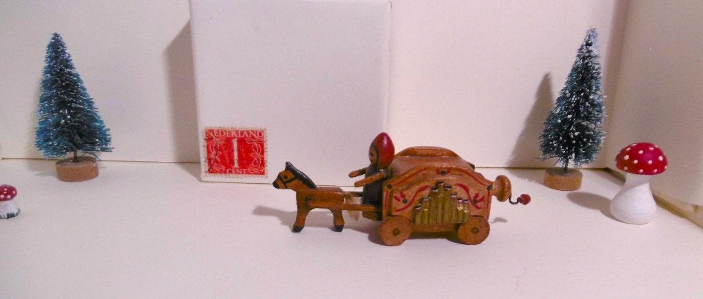 Oude houten draaiorgel met paardje Duitsland, Verzenden, Poppenhuis