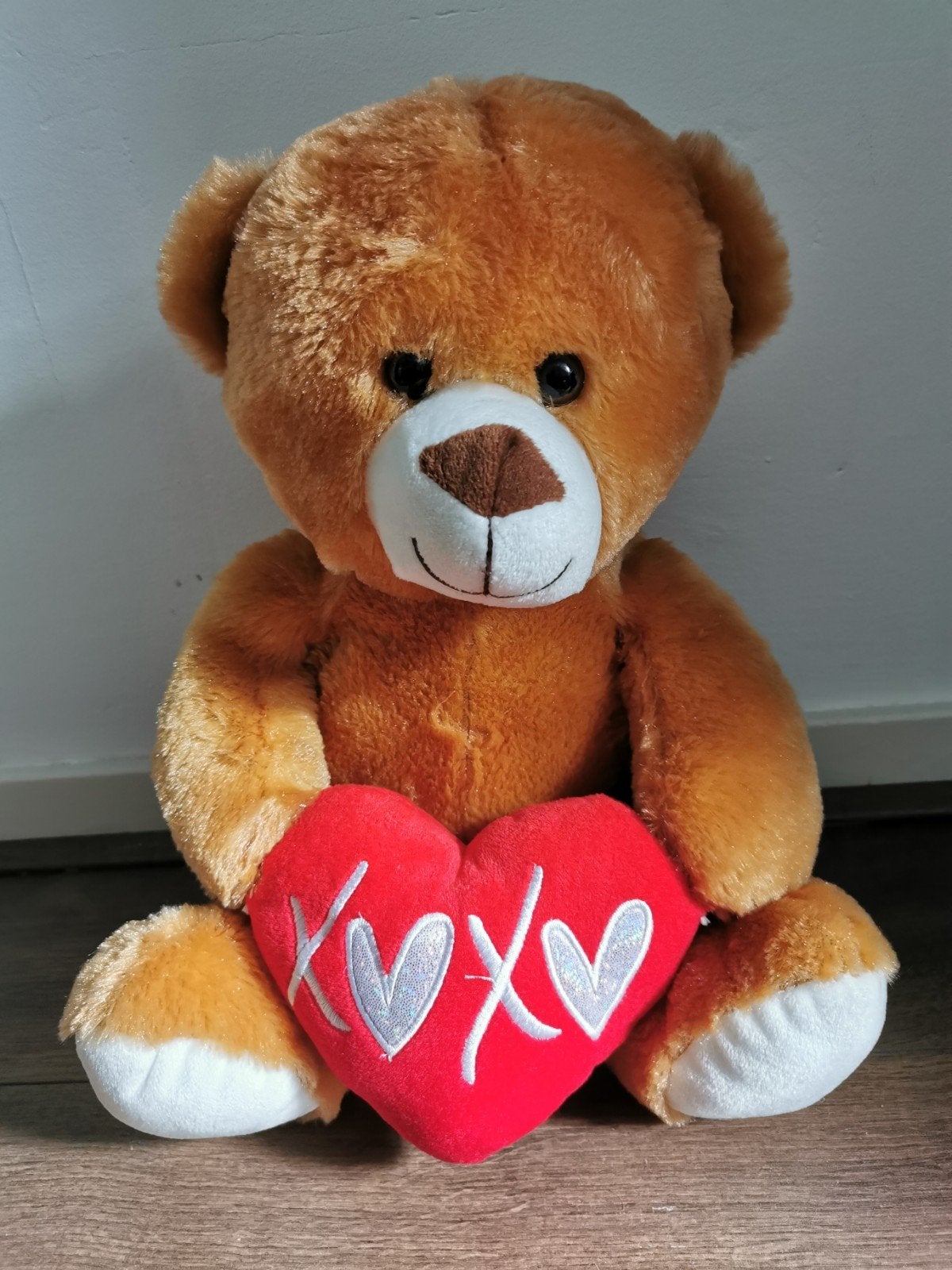 knuffelbeer met hart XOXO - 30cm hoog - nieuw, Beer, Nieuw, Ophalen of Verzenden, Middelgroot (20 tot 80 cm)