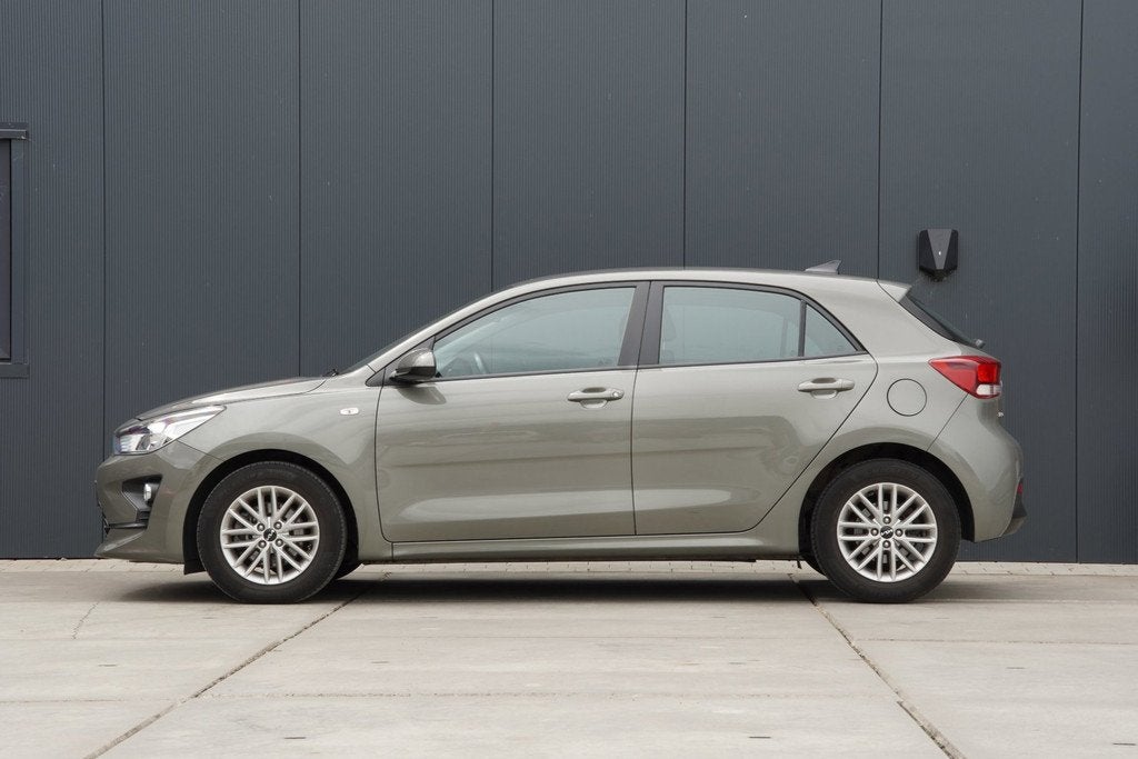 Kia Rio 1.0 T-GDi MHEV DynamicLine 2022 Airco Navi Carplay C, Auto's, Kia, Voorwielaandrijving, Gebruikt, 100 pk, 49 €/maand