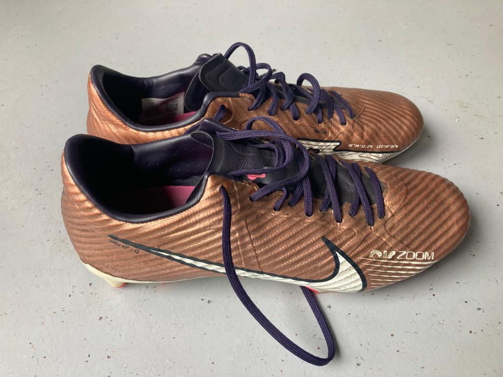 Nike voetbalschoenen kicksen maat 40 valt als 38, Maat XS of kleiner, Schoenen, Ophalen of Verzenden, Zo goed als nieuw