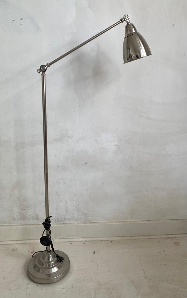 Staande lamp van metaal, Huis en Inrichting, Lampen | Vloerlampen, Ophalen, Zo goed als nieuw, Metaal, 150 tot 200 cm