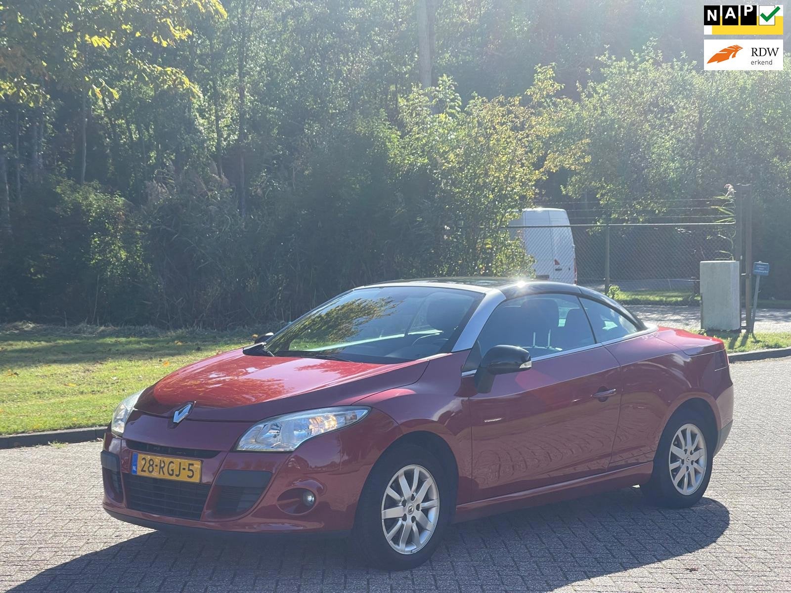Renault Mégane Coupé-Cabriolet 1.6 Expression/HARDTOP/AIRC, Euro 5, Stof, Gebruikt, 750 kg
