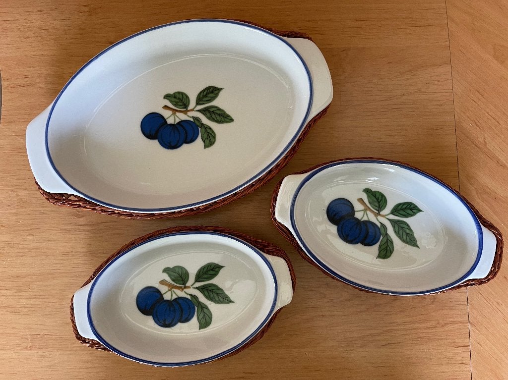 Nieuwe set van 3 schaaltjes in mandje, Huis en Inrichting, Keuken | Servies, Overige merken, Nieuw, Ophalen of Verzenden, Schaal of Schalen