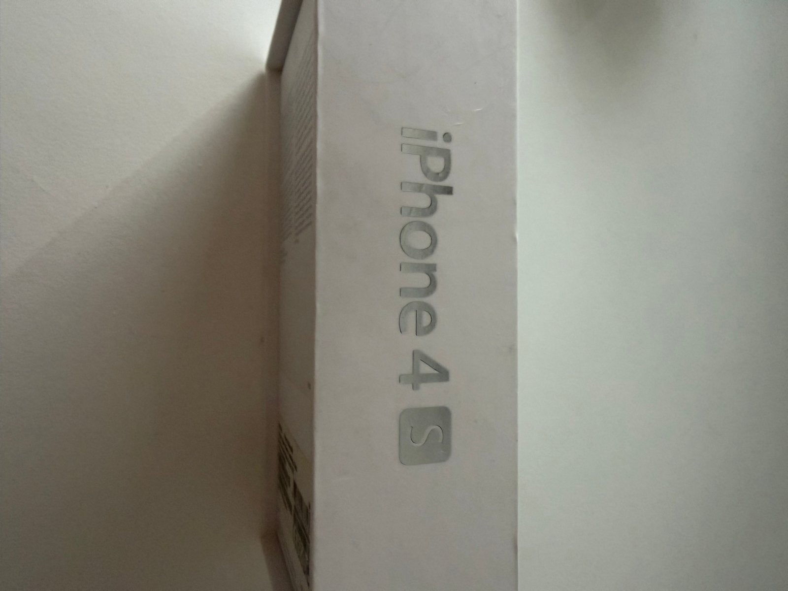 Nette witte iPhone 4S 8 gb met nieuwe laadkabel., Telecommunicatie, Mobiele telefoons | Apple iPhone, Zo goed als nieuw, 8 GB