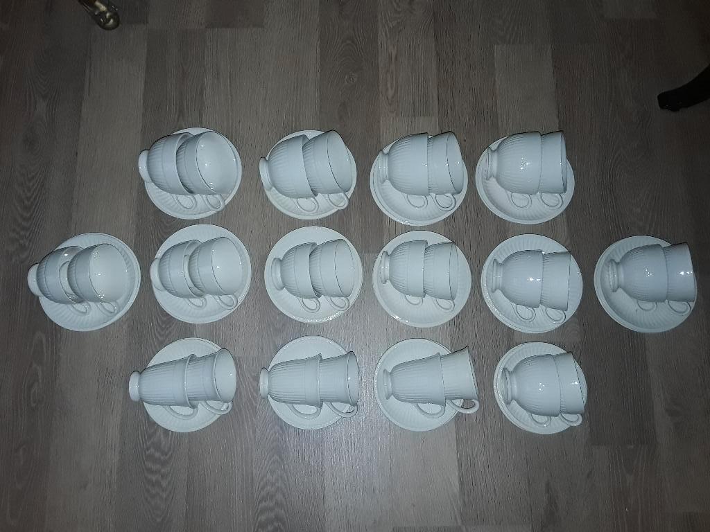 28 Wedgwood kop en schotels Edme, Ophalen of Verzenden