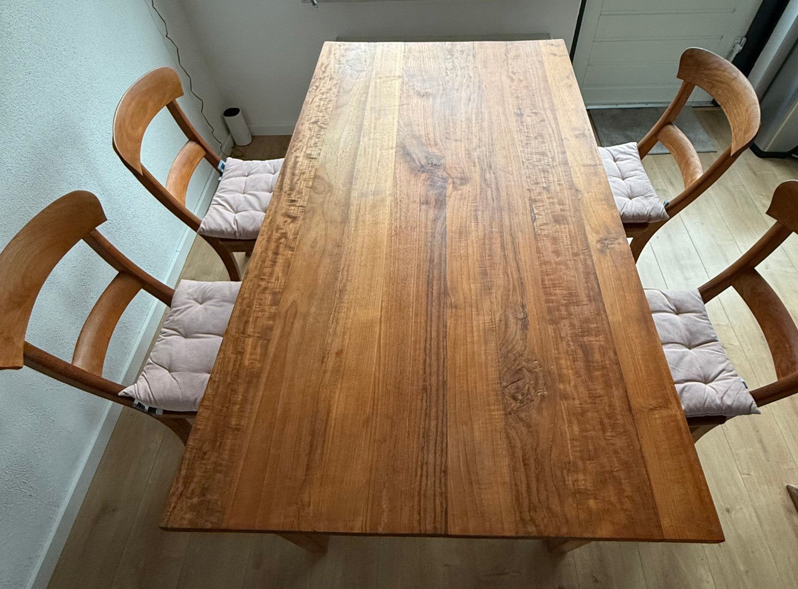 eikenhouten eettafel van 160 x 89 cm met 4 eiken stoelen, Huis en Inrichting, Tafels | Eettafels, Ophalen, Gebruikt, Eikenhout