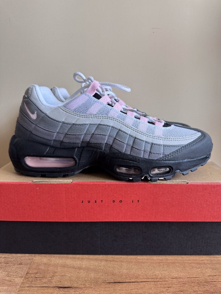 Nike Air Max 95 Gunsmoke Pink Foam Sneaker, Zwart, Nieuw, NIKE, Ophalen of Verzenden