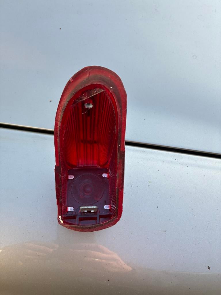 Achterlicht links Renault 4CV - Origineel onderdeel, Auto-onderdelen, Ophalen of Verzenden, Gebruikt, Renault