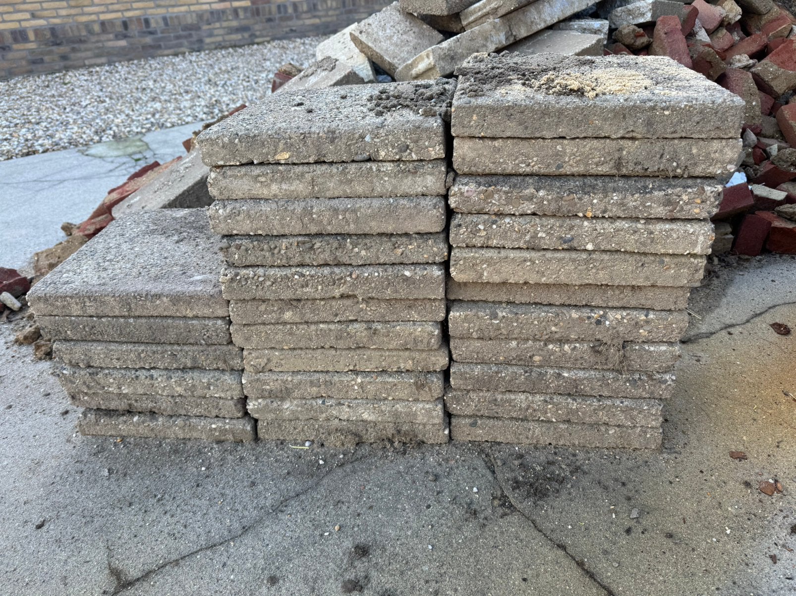 GRATISstoep tegels 28 st   spoed met ophalen ❗️❗️❗️, Ophalen, Gebruikt, Minder dan 5 m², Beton