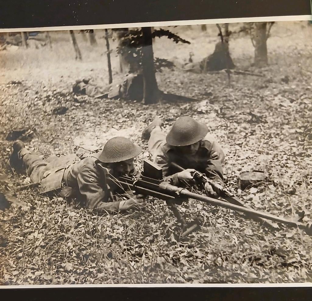 Britse Persfoto .55 Anti-Tank Rifle Wo2, Verzamelen, Ophalen of Verzenden, Engeland