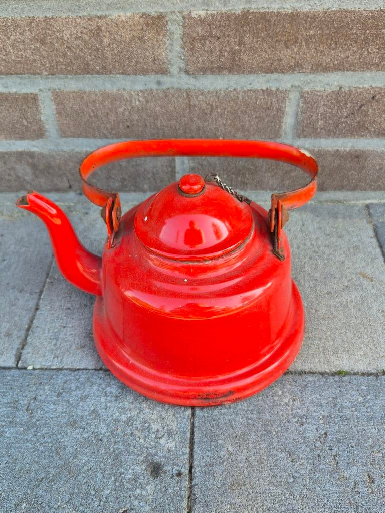 Vintage rode emaille fluitketel - Retro keukenaccessoire, Ophalen of Verzenden