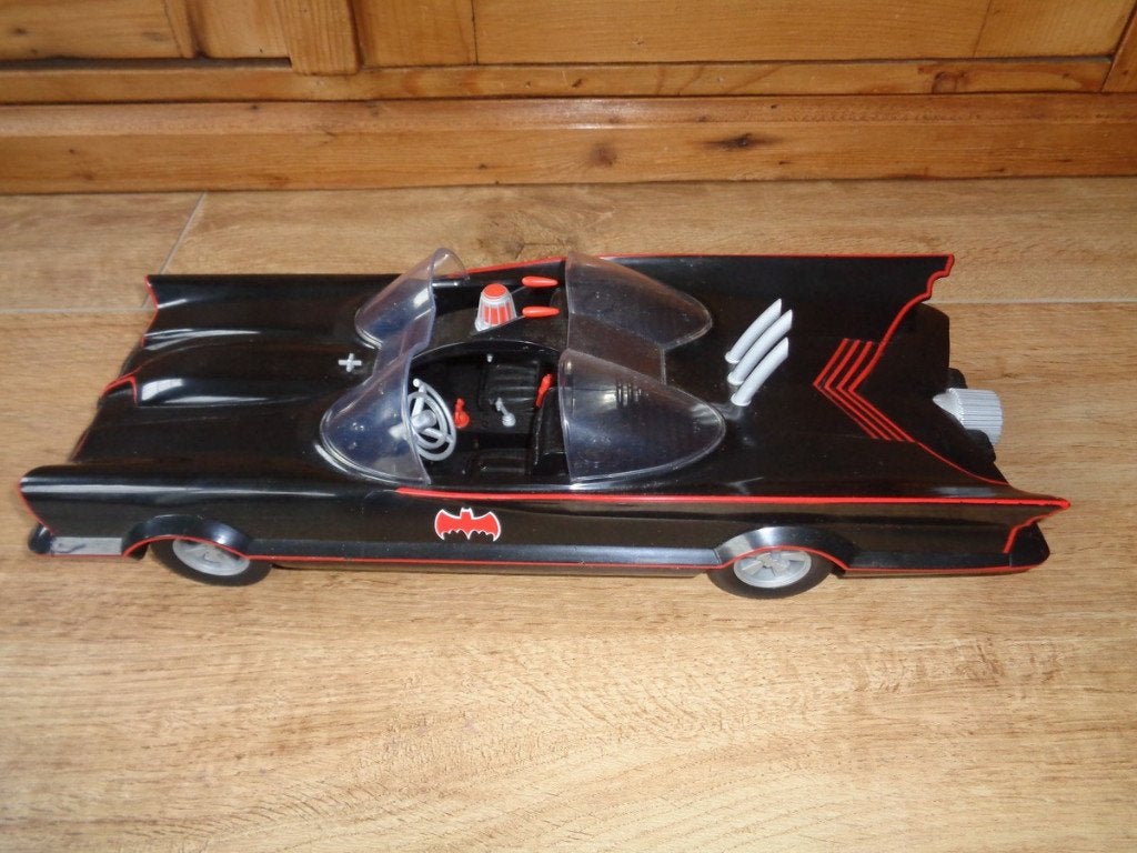 Grote McFarlane Toys Batman Batmobile, plastic, uit 2021, Ophalen of Verzenden, Gebruikt, Tv, Beeldje, Replica of Model
