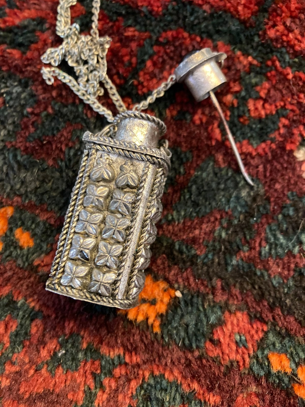 Vintage Zilveren Ketting met Flesje Hanger, Verzenden, Zilver, Ketting