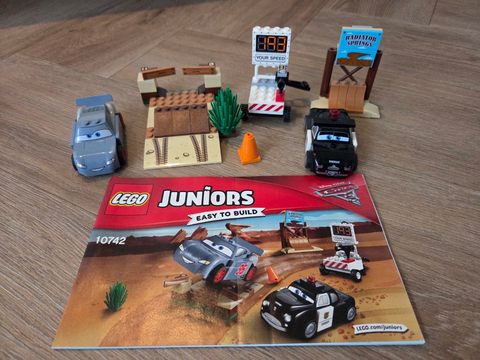 Lego Juniors Cars 3 set 10742 - Compleet met handleiding, Ophalen, Lego, Compleet, Zo goed als nieuw