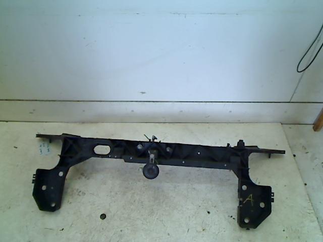Voorfront Renault Clio III (BR/CR) (2010-08/2014-12), Gebruikt, Renault Deutschland AG, Dialog.deutschland@renault.de, Peter-Huppertz-Straße 5, Köln 51063, , Duitsland