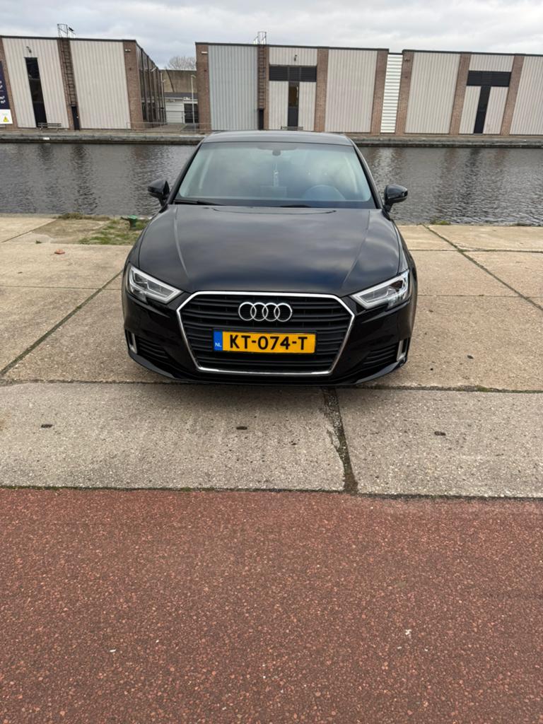Audi A3 sportback 1.0 Tfsi 116pk 2016 Mythos Zwart, Auto's, Voorwielaandrijving, Bluetooth, Stof, 620 kg