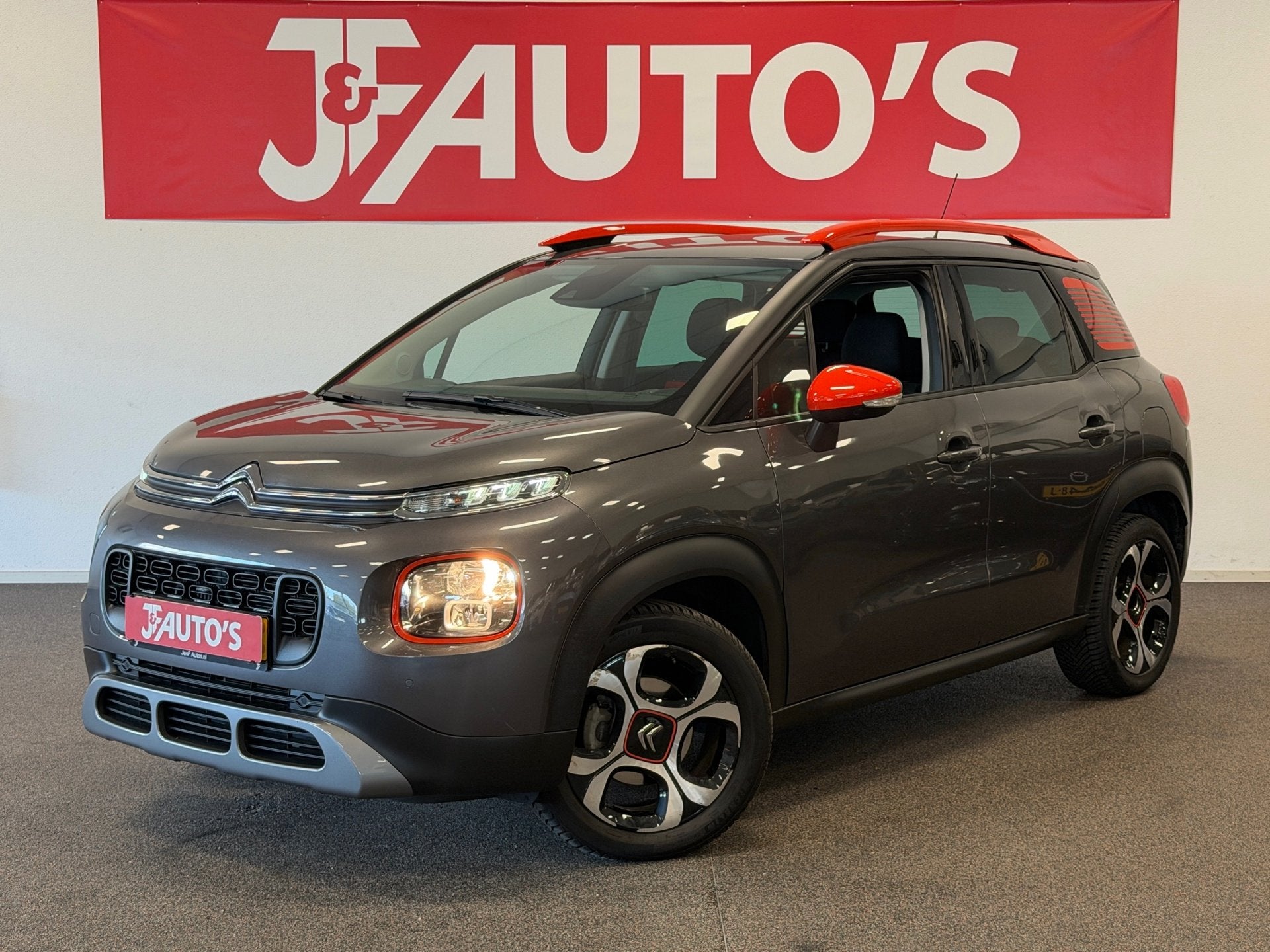 Citroen C3 AIRCROSS 1.2 PureTech S&S Shine NAVI, CAMERA, CAR, Auto's, Gebruikt, Verwarmde buitenspiegels, Bedrijf, 600 kg