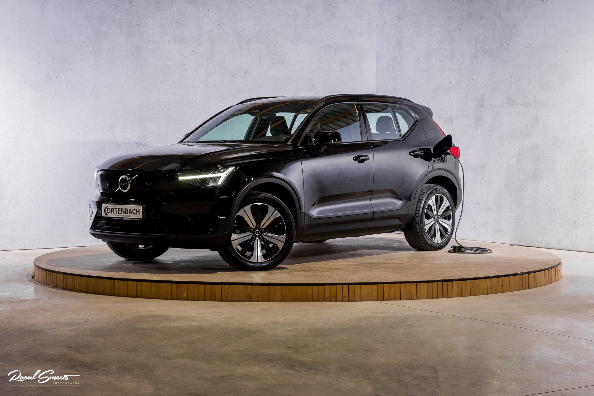 Volvo XC40 Recharge Plus 70 kWh | Adaptieve cruise | Blis |, Auto's, Gebruikt, Zwart, Zwart, Elektrisch