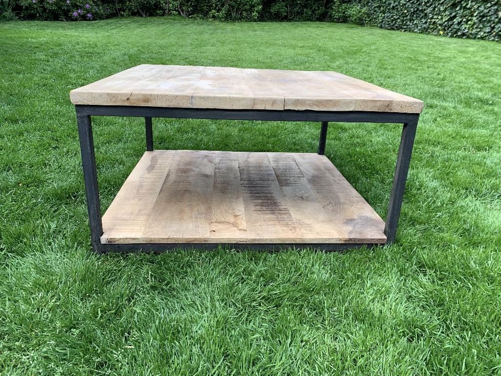robuuste salontafel hout/ijzer, Huis en Inrichting, Tafels | Salontafels, Ophalen, Gebruikt, 50 tot 100 cm, Past in elk interieur