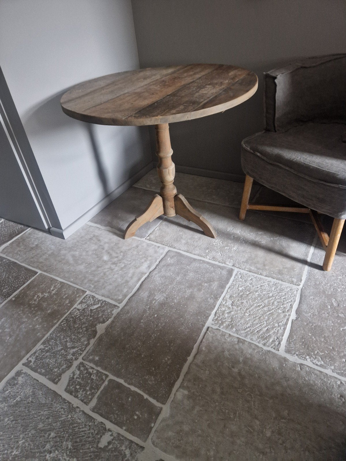 oud houten wijntafel rond 85cm, Ophalen, 50 tot 100 cm, Rond, Zo goed als nieuw