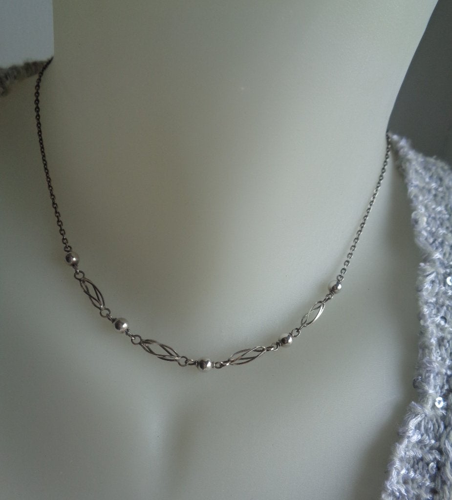 zilveren ketting met open schakels en bolletjes [400], Ophalen of Verzenden, Zo goed als nieuw, Zilver, Zilver