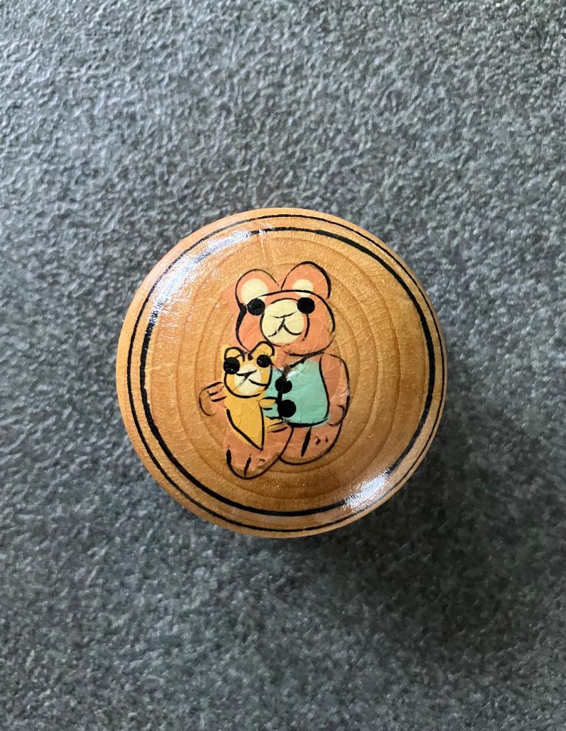 Houten tandendoosje met beren, Ophalen of Verzenden, Gebruikt