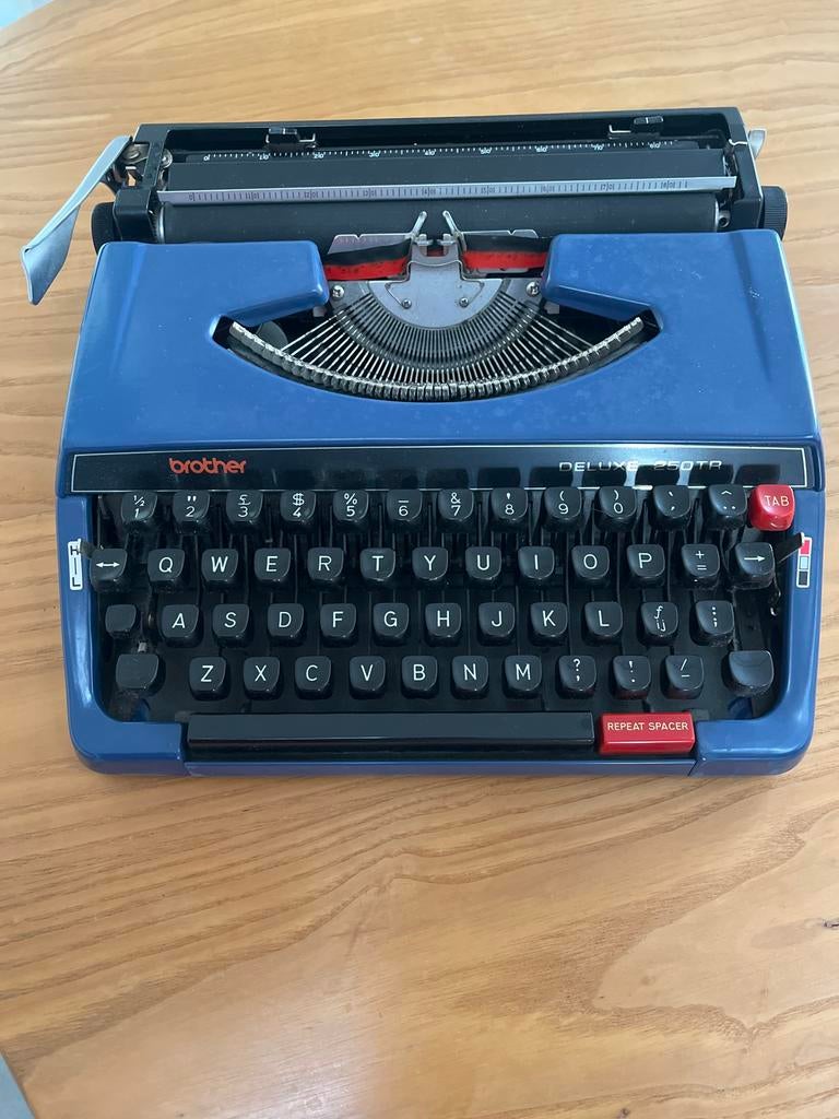 Brother typemachine de luxe 250tr, Diversen, Ophalen