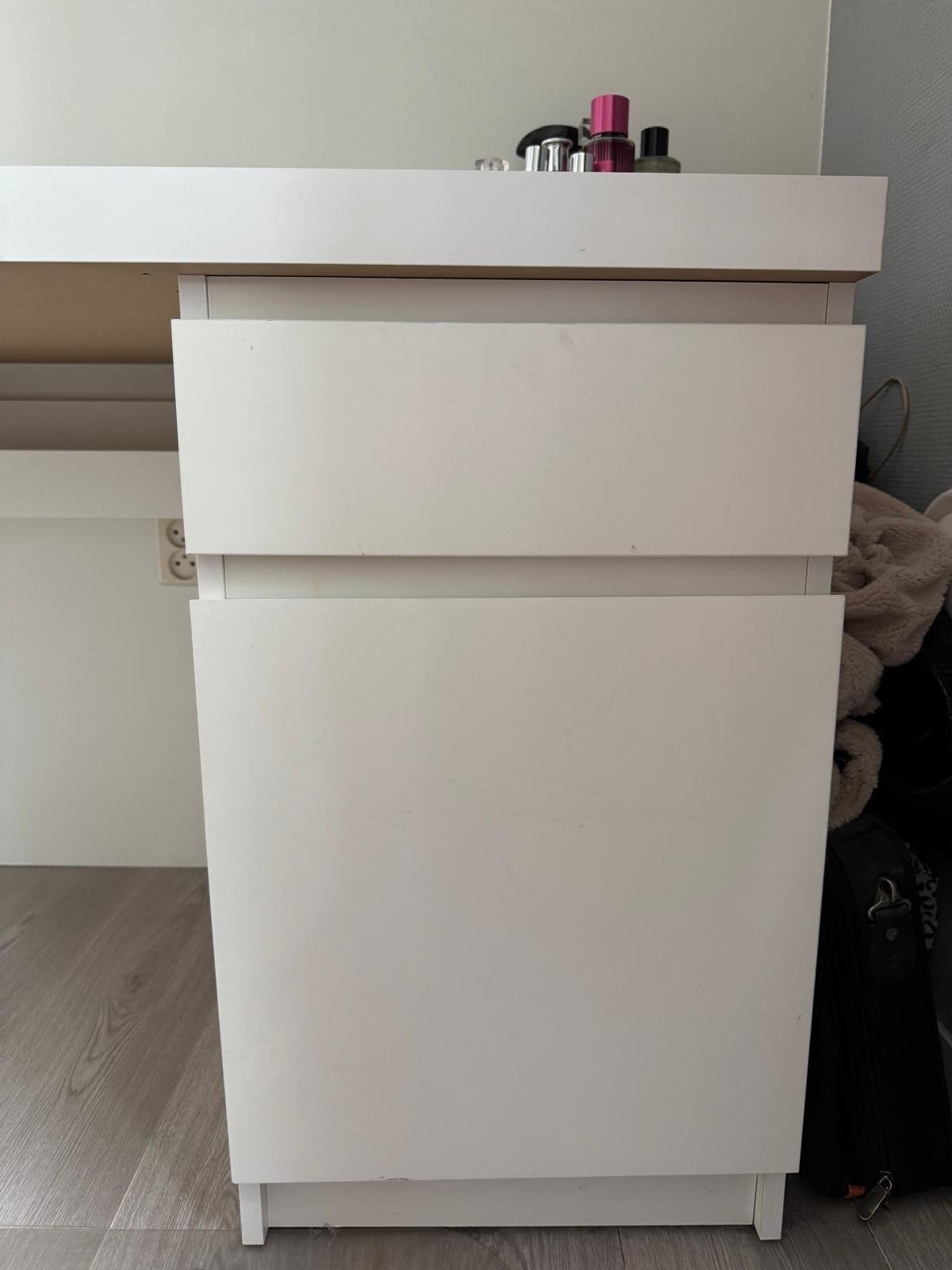 IKEA Malm Bureau Wit met Lades - Ideaal voor Thuiswerkplek, Ophalen, Gebruikt, Met lades, Spaanplaat of MDF
